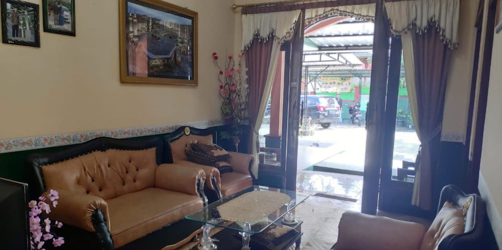 Homestay Hanum