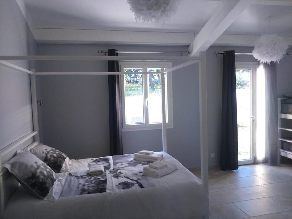 Le Jasmin view 3