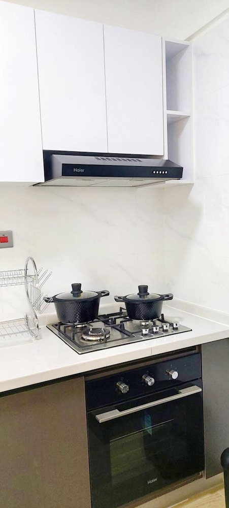 Luxurious Nairobi Condo With Rooftop Pool & Gym