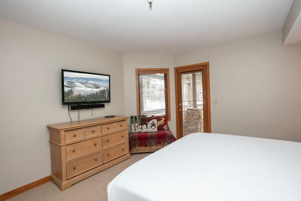 6 - Three Bedroom Ontario Lodge 3 Condo