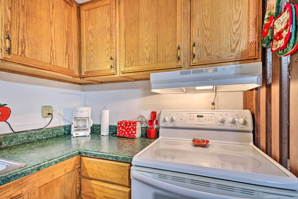 Sedalia Vacations - Unique Creekside Escape - Enjoy On-site Goats! - Property Image 5