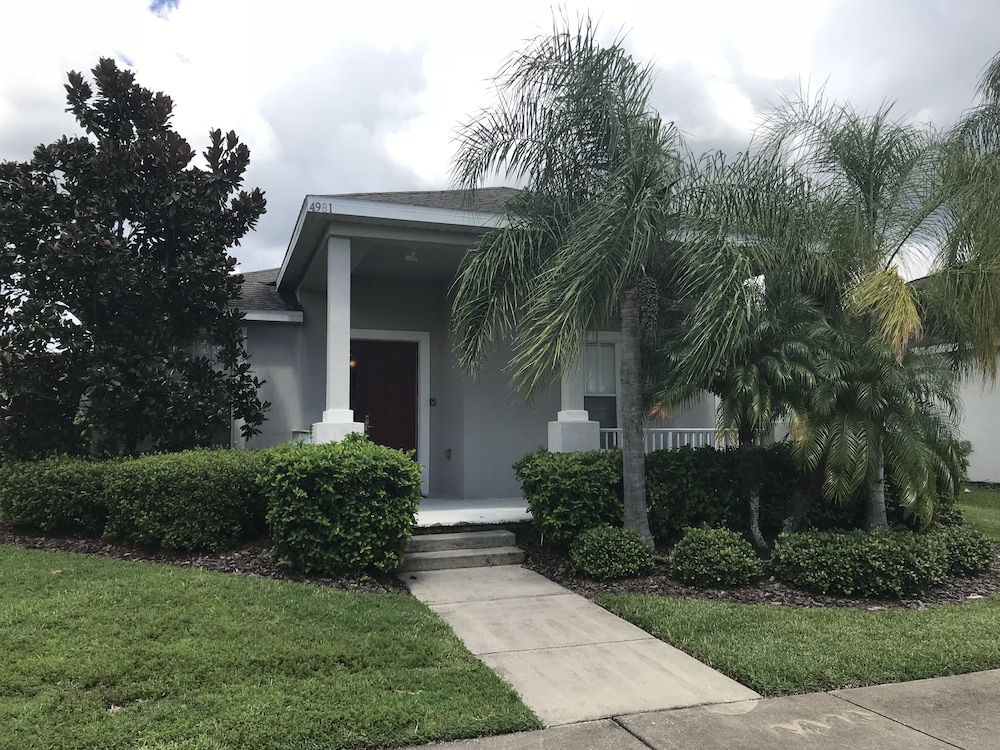 Hotel Kissimmee Vacation Homes by Shine FM - Image 1