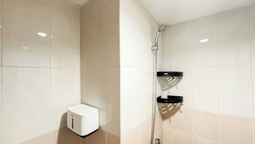 Minimalist 2Br Apartment At Podomoro Golf View