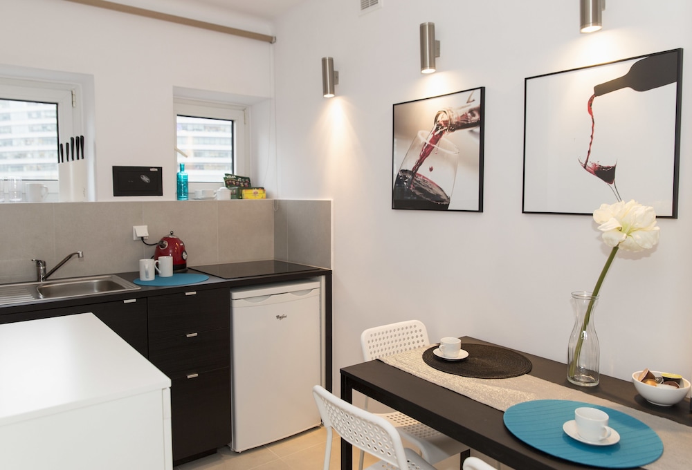Warsawrent Apartments Centralna