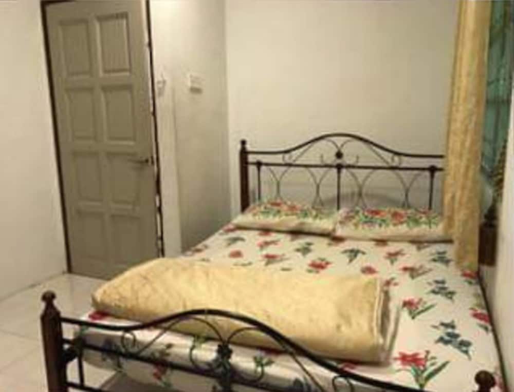 Hasienda Homestay Bayan Lepas photo 7
