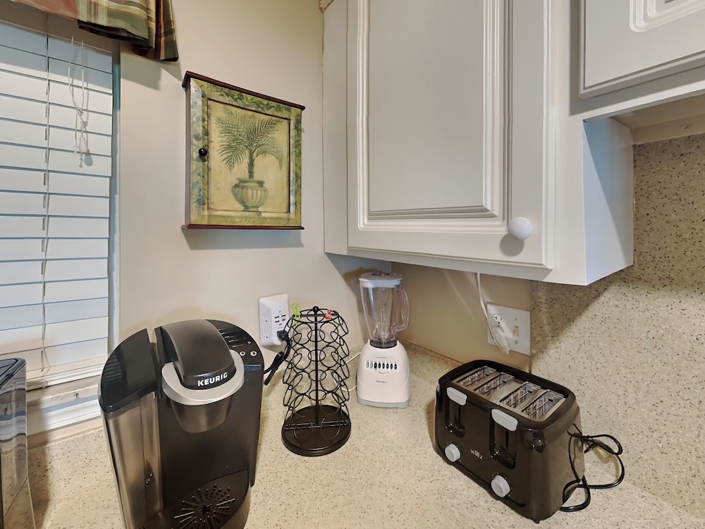 Emerald Isle #400 by Southern Vacation Rentals