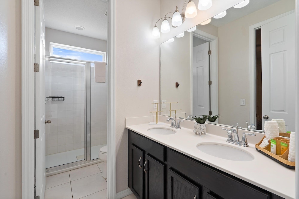 9001 Sunshine Ridge Loop