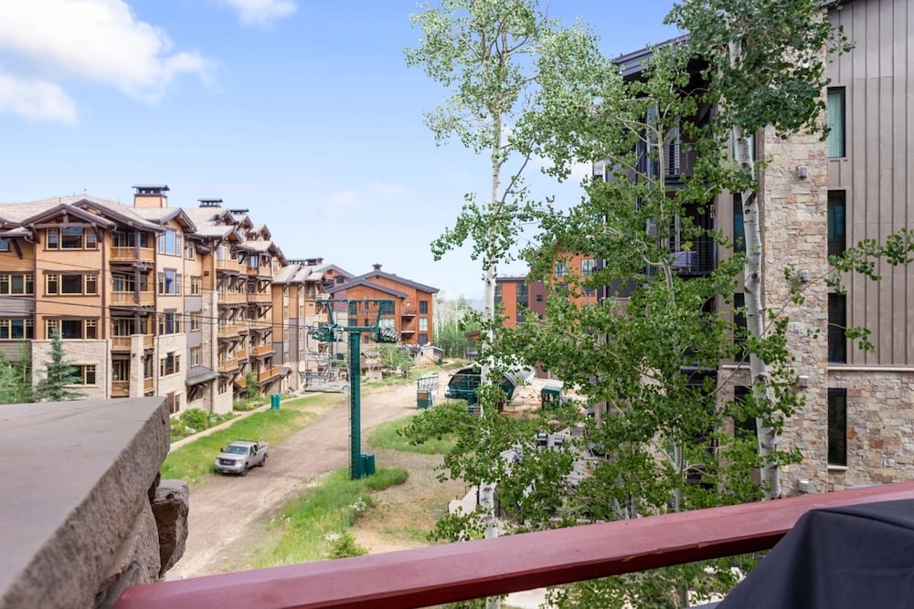 Shooting Star Lodge at Deer Valley Resort - Three Bedroom Residence #206 3 Condo
