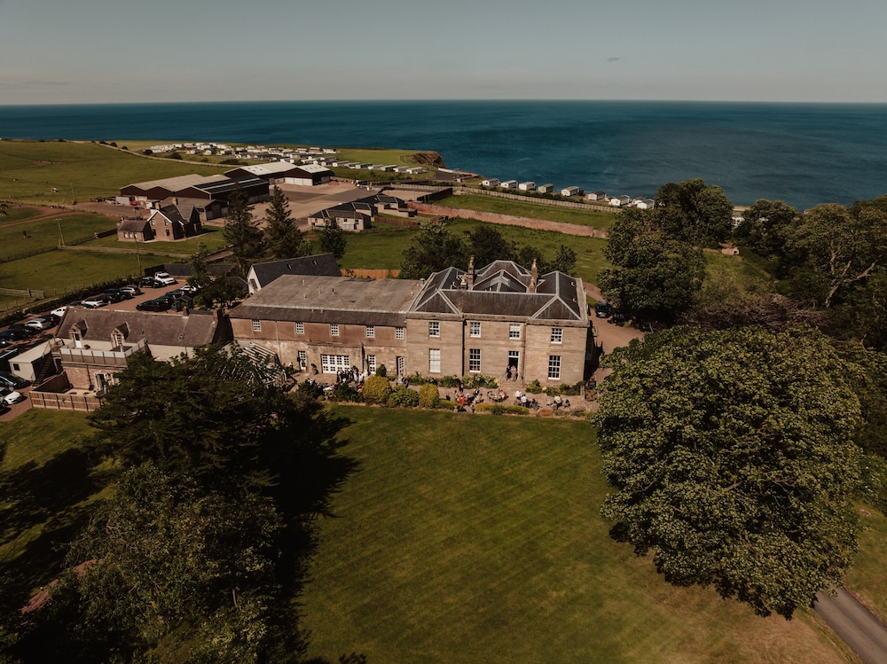 Berwick-upon-Tweed Vacations - Marshall Meadows Manor House - Property Image 1