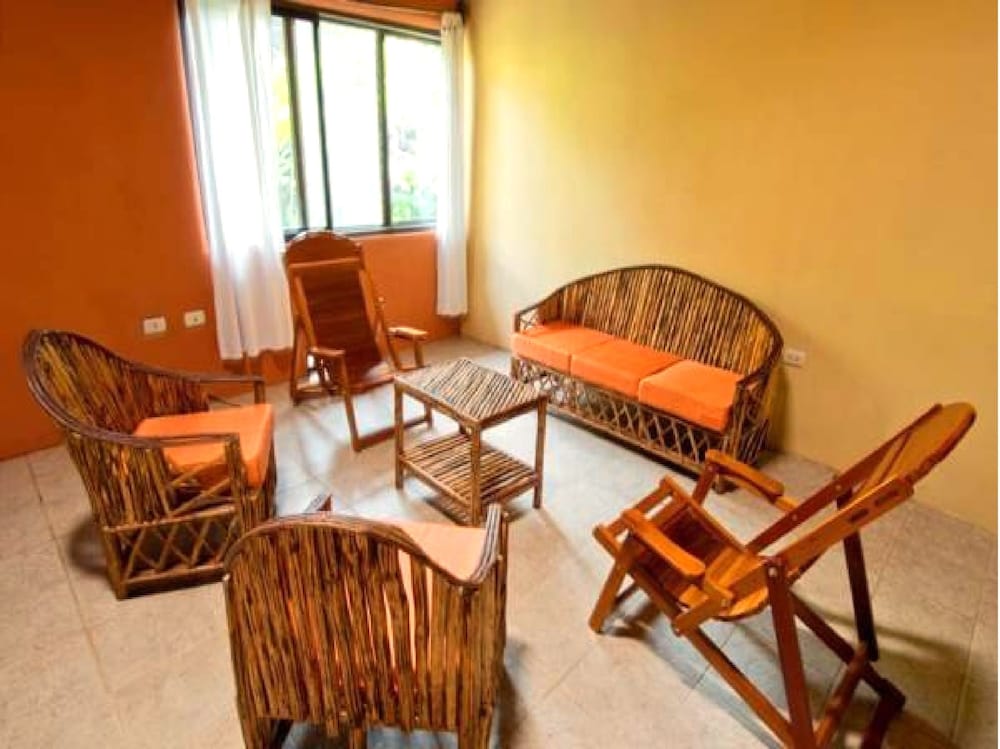 Cordillera Escalera Ecolodge