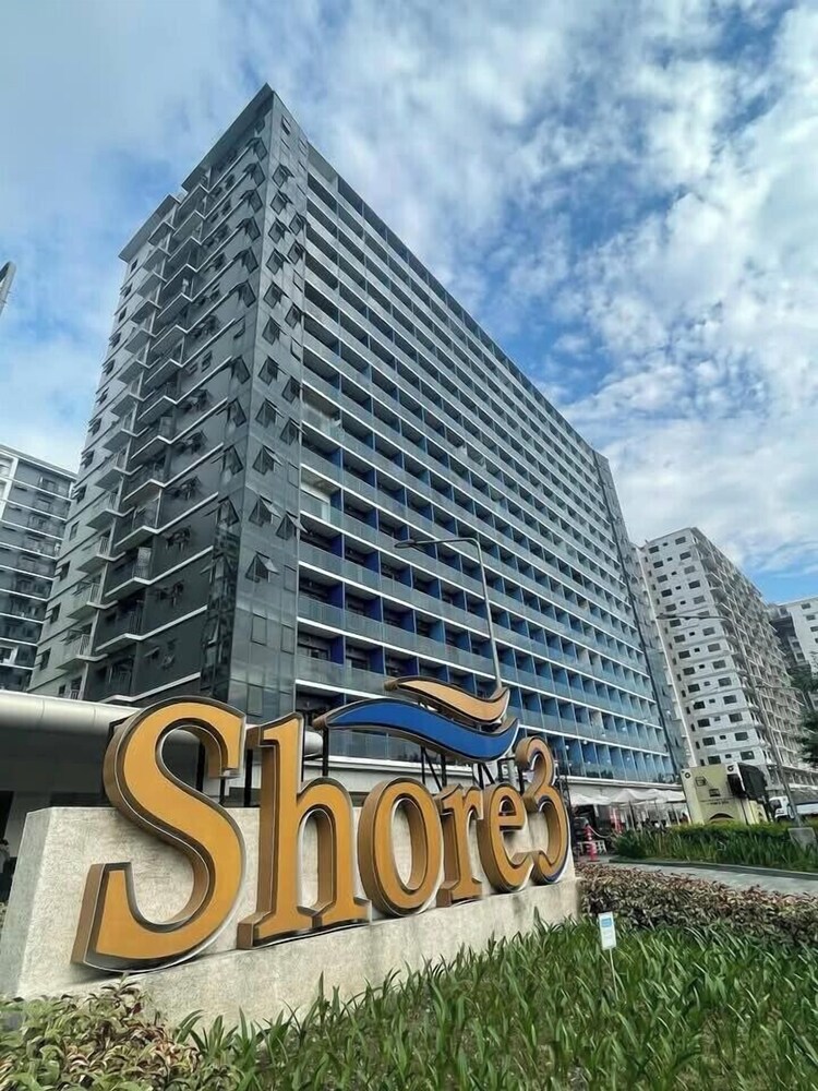 Shore 1 Tower B Unit 1250
