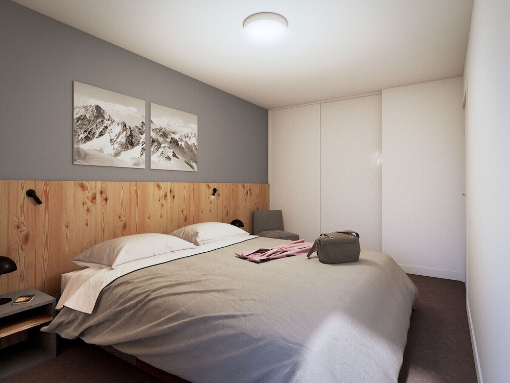 Chalet in Auris-en-oisans With Balcony
