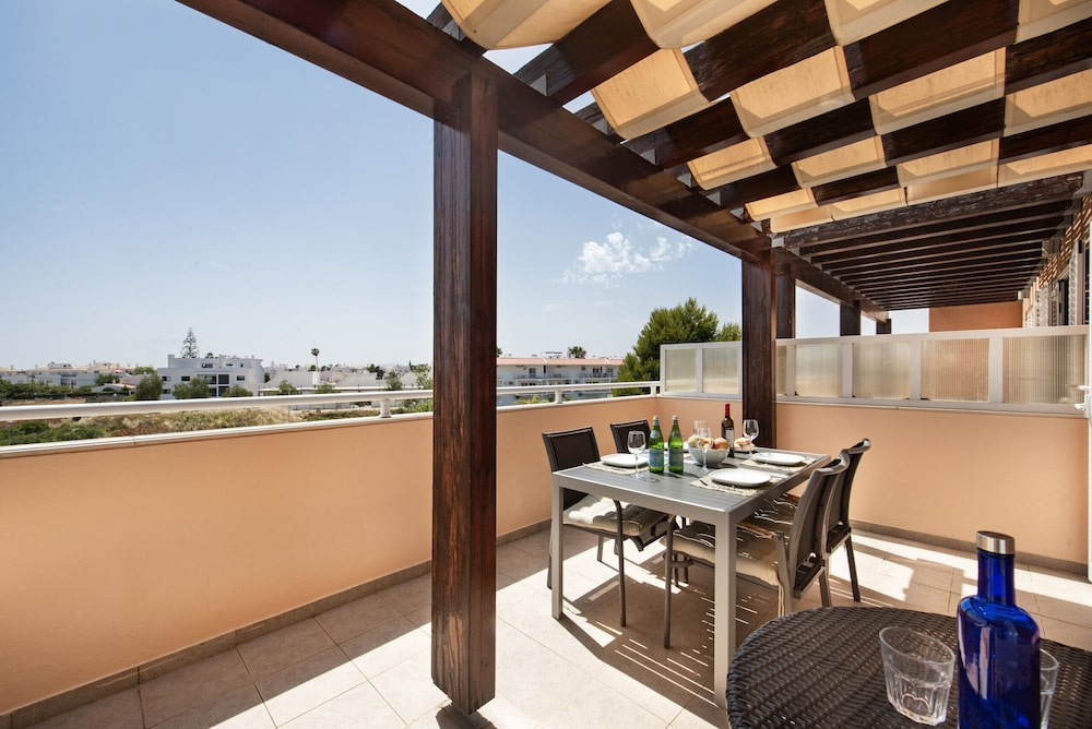 CG 73C - Penthouse - Cabanas Gardens