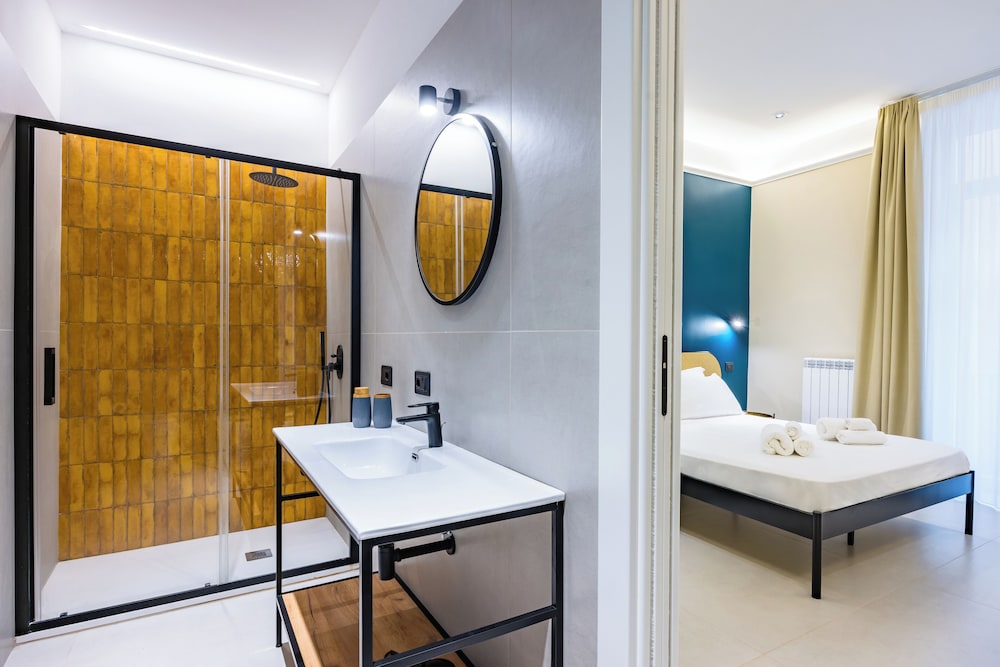 Modern Family Spacious Apartment Near Toledo