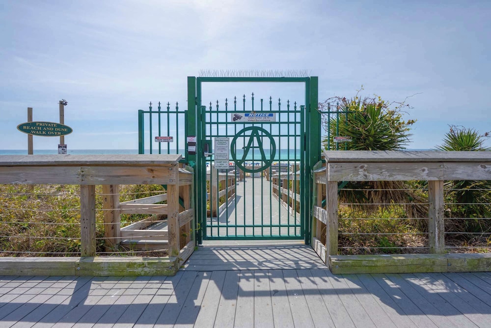 Private Beach & Community Pool