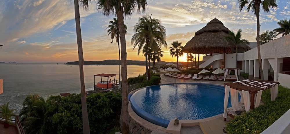 Hotel Punta Serena  Resorts- Couples Only - Property Image 1