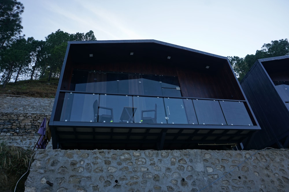 Ekaiva Resort, New Tehri : A Boutique Lake View Hotel