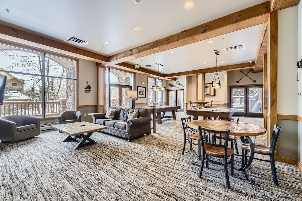 Buffalo Lodge! River Run! Walk To Lifts! 1 Bedroom Condo