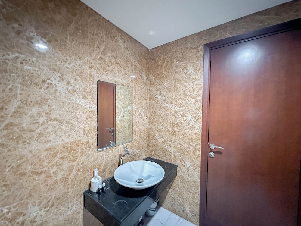 Pleasant And Strategic 1Br At Grand Sungkono Lagoon Apartment