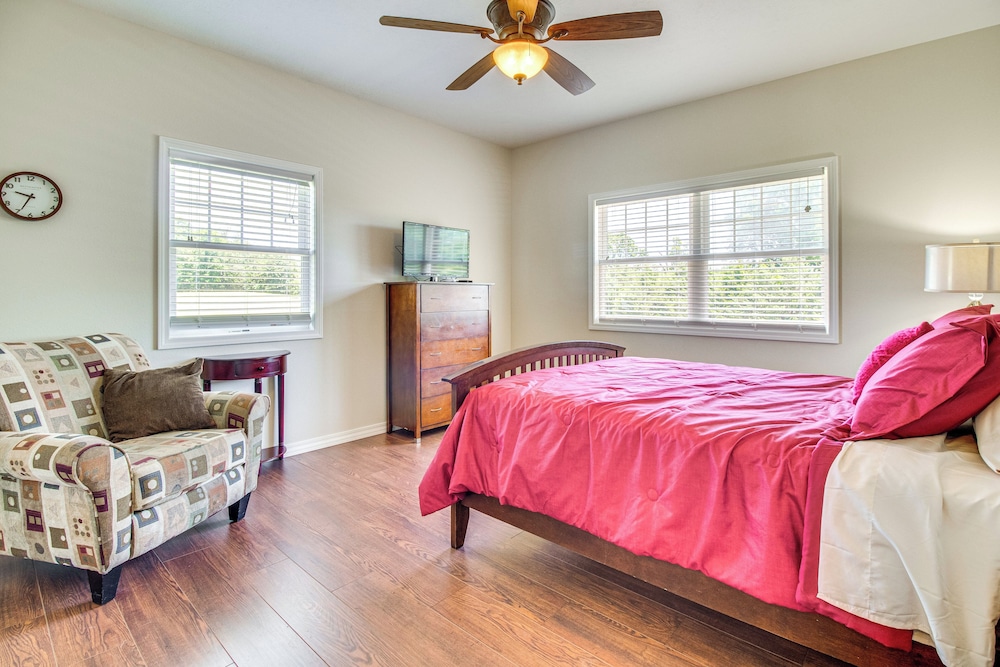 Near Bull Shoals Lake: Spacious Golfer's Getaway!