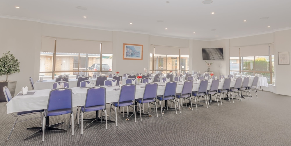 meeting & event spaces