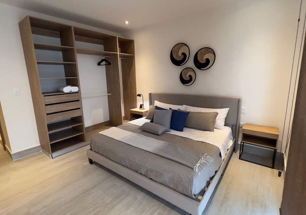 EOS Villa