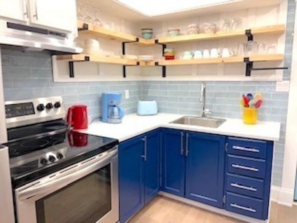 HarbourGate Condos & Studios, photo 6