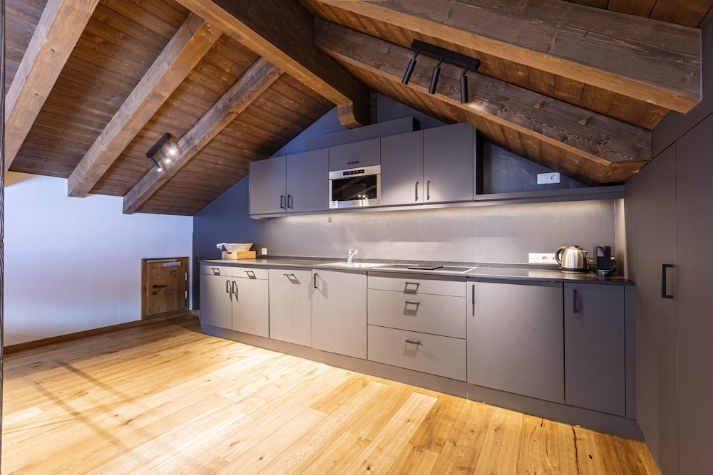 Welcoming Chalet With Balcony