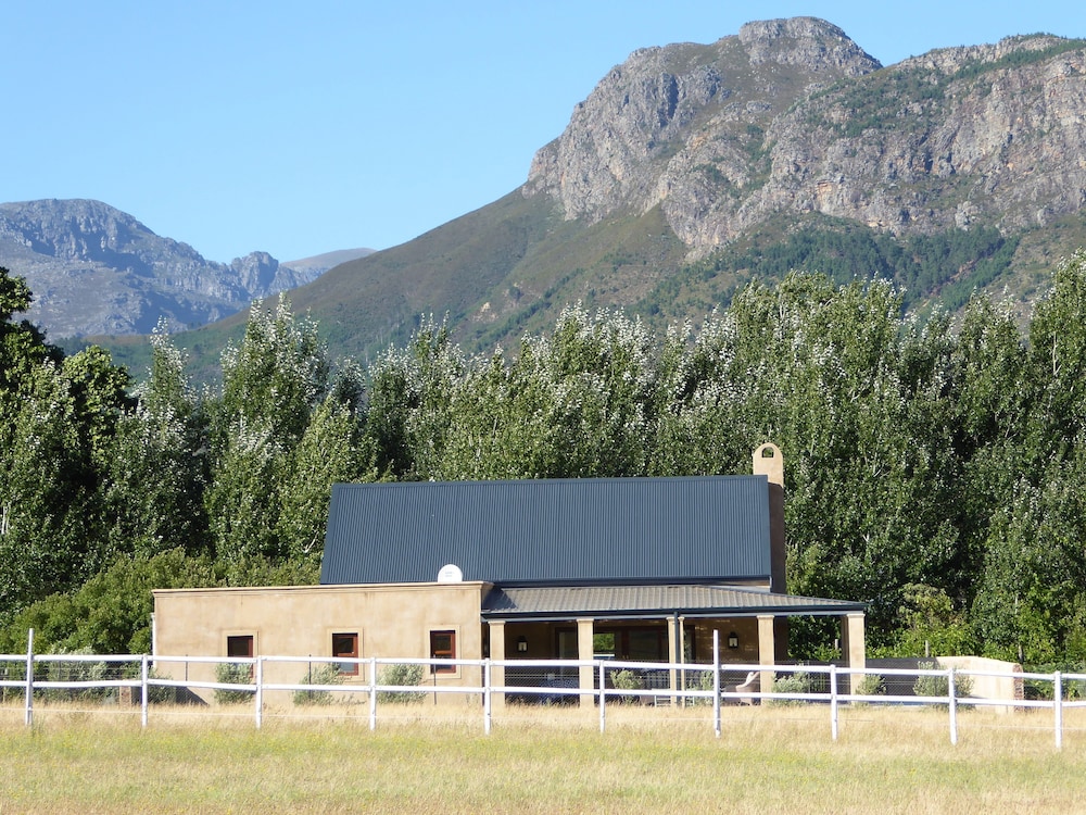 Saddlebrook Cottage