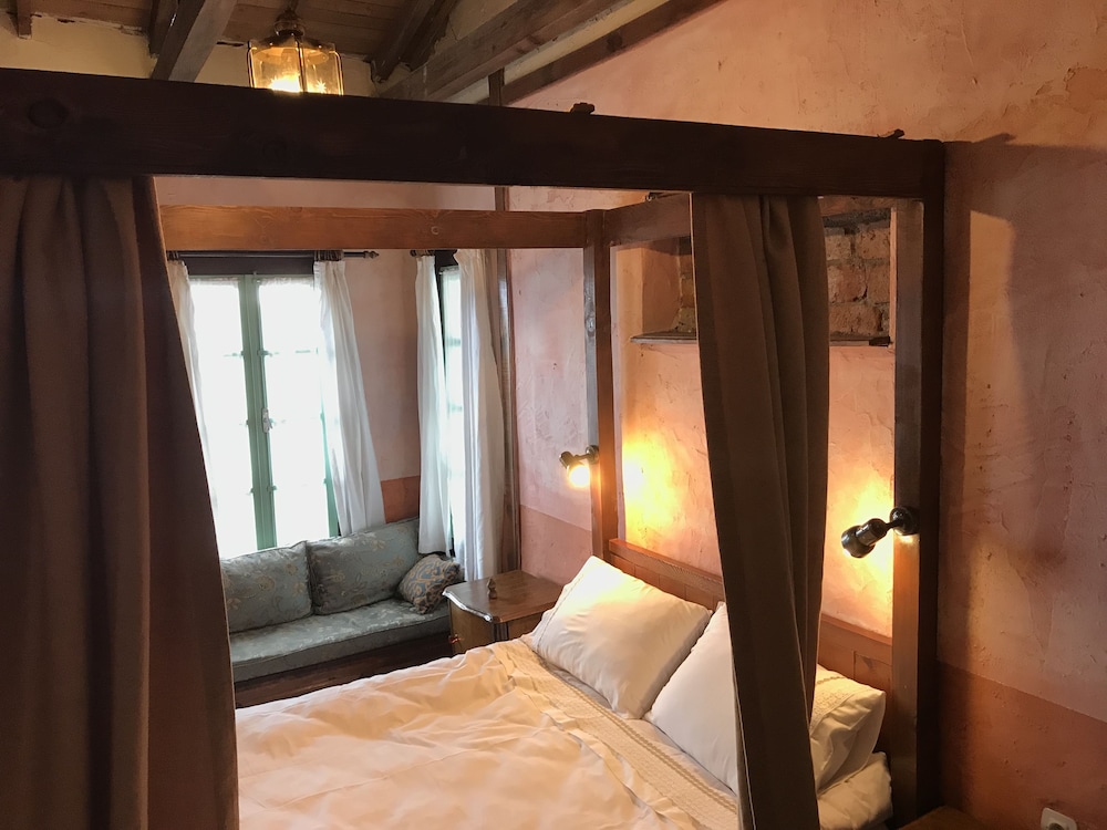 Mosaic Hotels