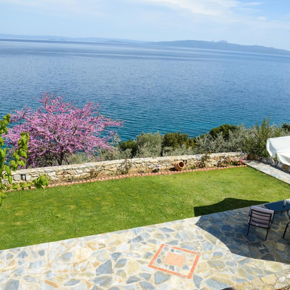 Goddesses Villa 2 in Nies view 2