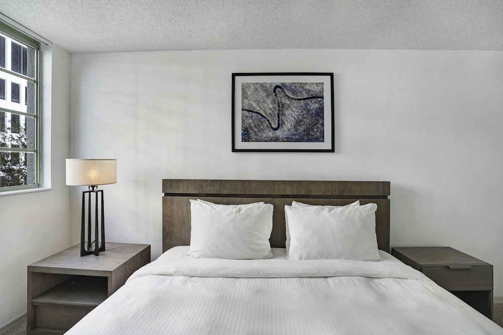 Dharma Home Suites Coral Gables at Gables Grand Plaza, 写真 68