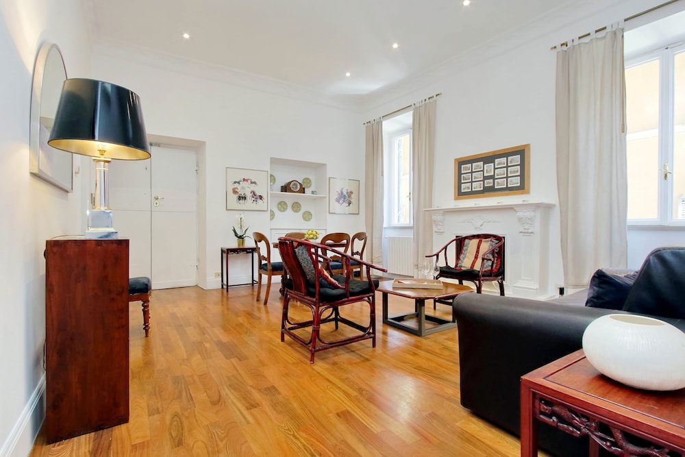 Croce - WR Apartments