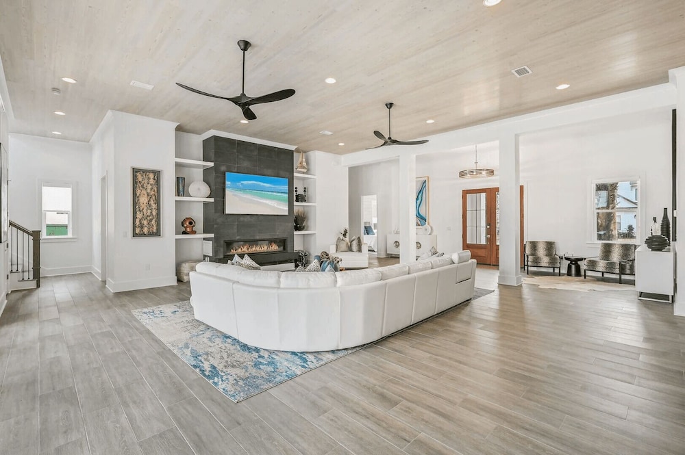 30A Sunset 30a Sunset Palazzo by Avantstay Sleeps 20 Boat-friendly + Pool