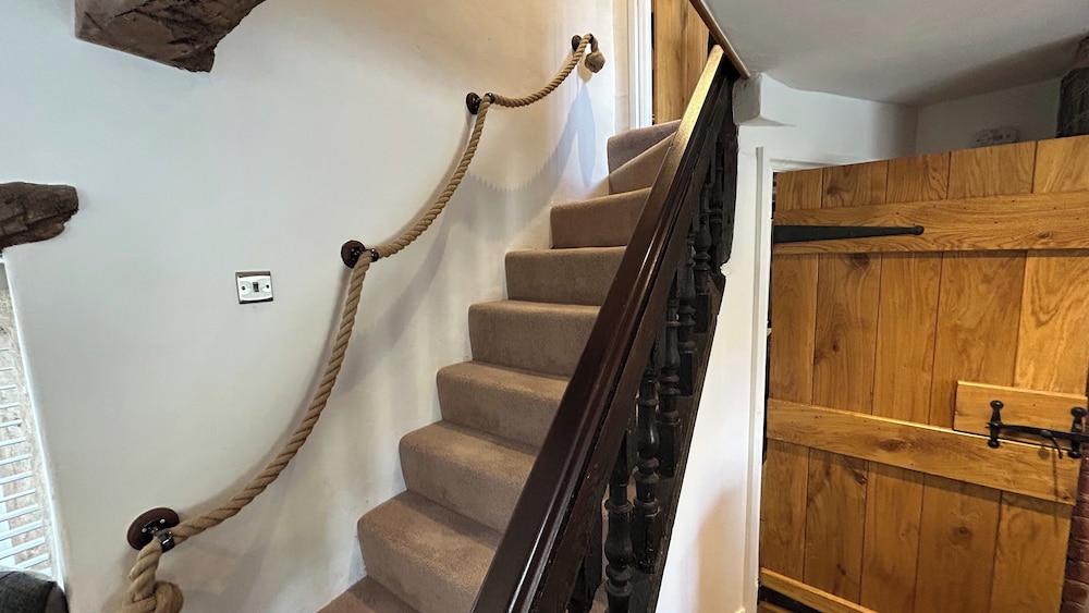4 Bed Farmhouse Alton Tower Xmas Market Chatsworth