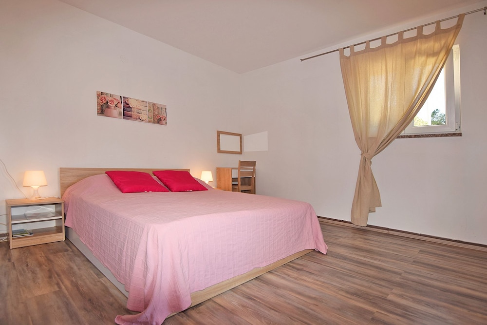 Apartments Jeromela
