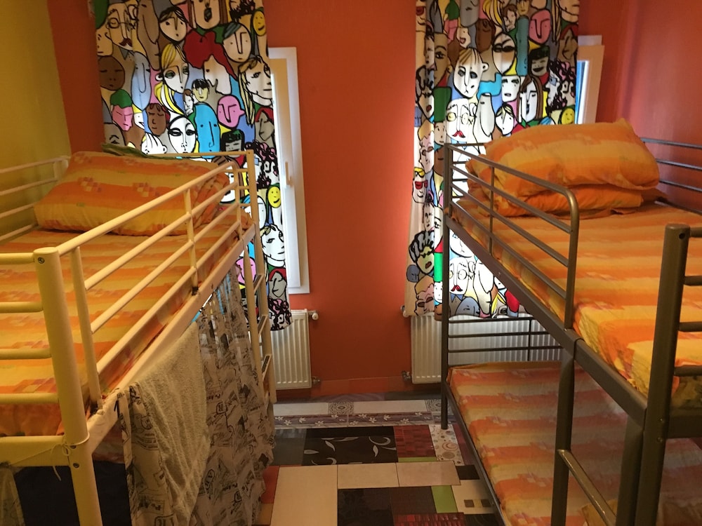 Funky Mamaliga Hostel view 3