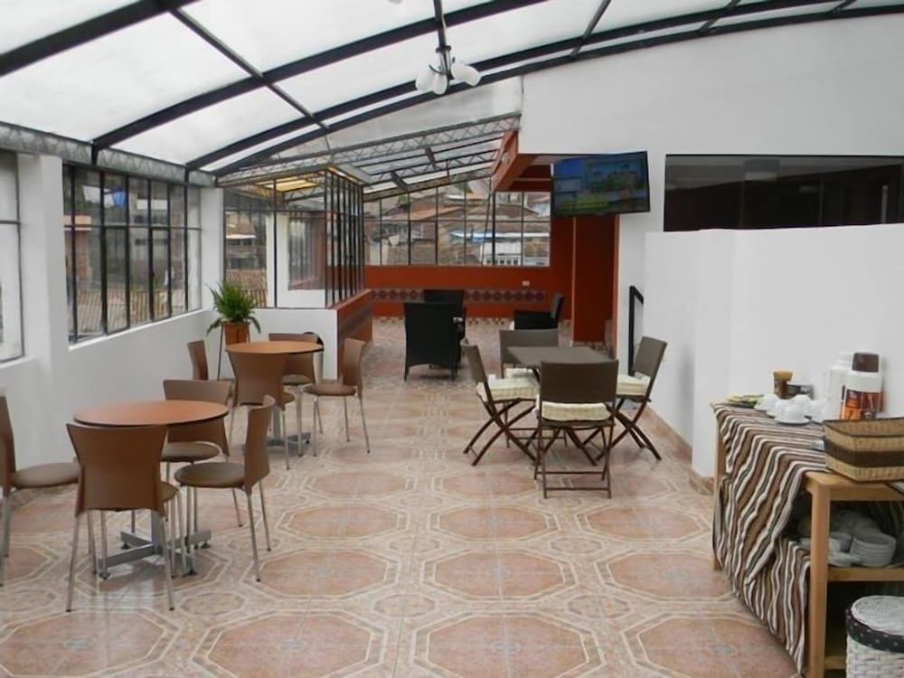 Cusco Packers Hostels