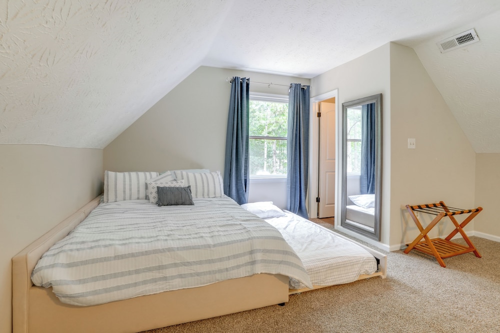 Pet-friendly Lake Monticello Home w/ Perks!