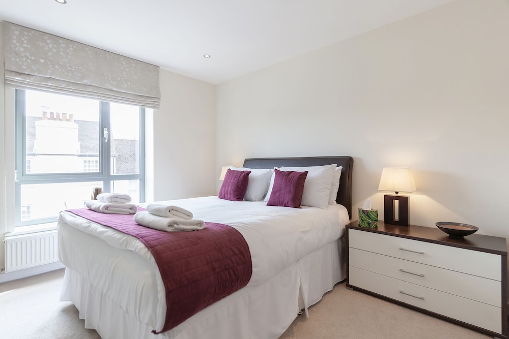 Roomspace Apartments -Marquis Court