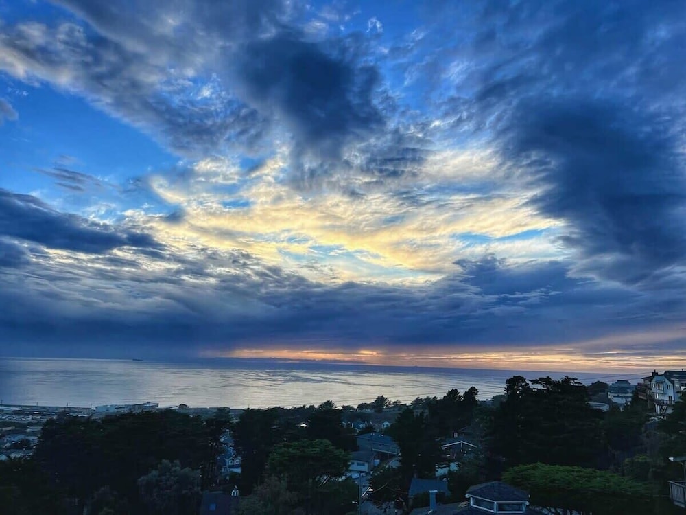 @ Marbella Lane - Ocean Views & Heavenly Sunset