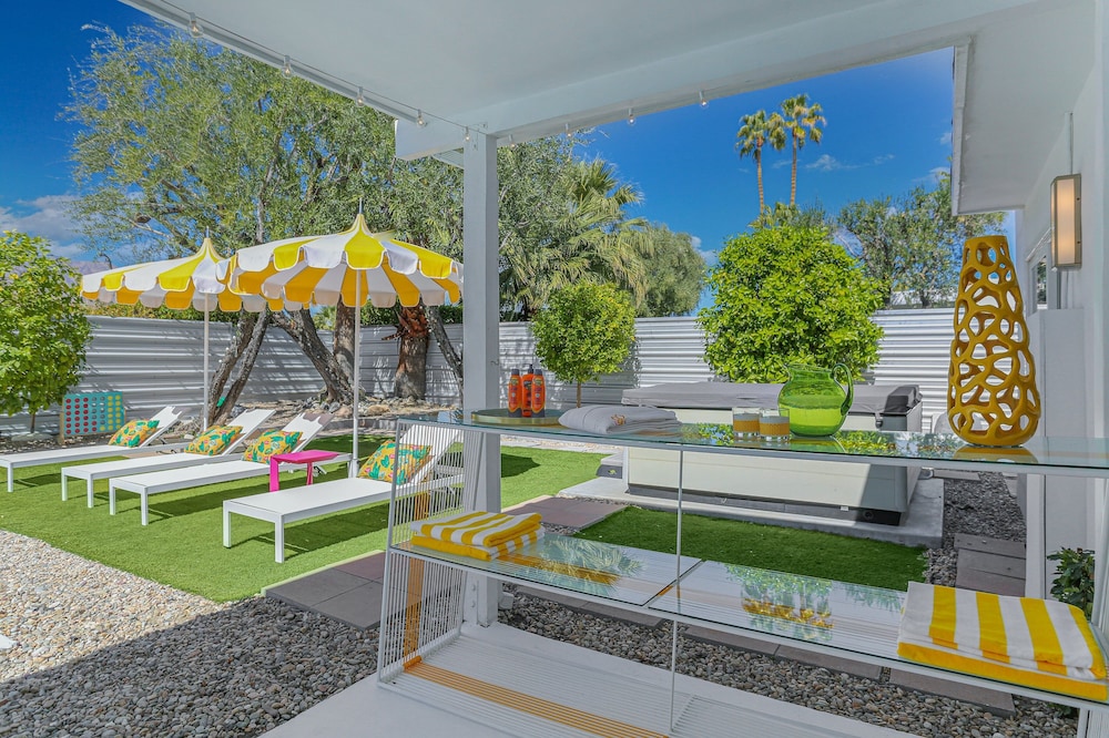 Birdcage Palm Springs
