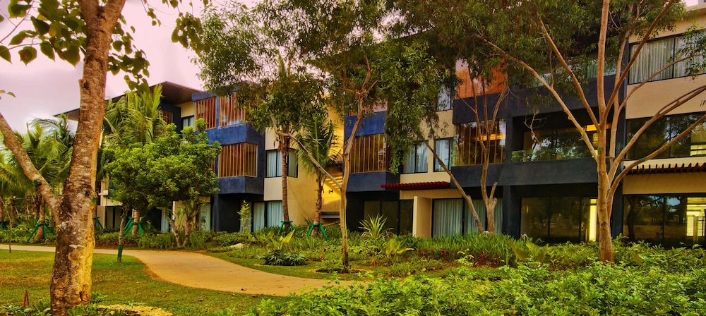 Hotel Amorita Resort - Image 1