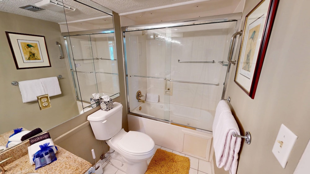 Dolphin Point 406b 2 Bedroom Condo