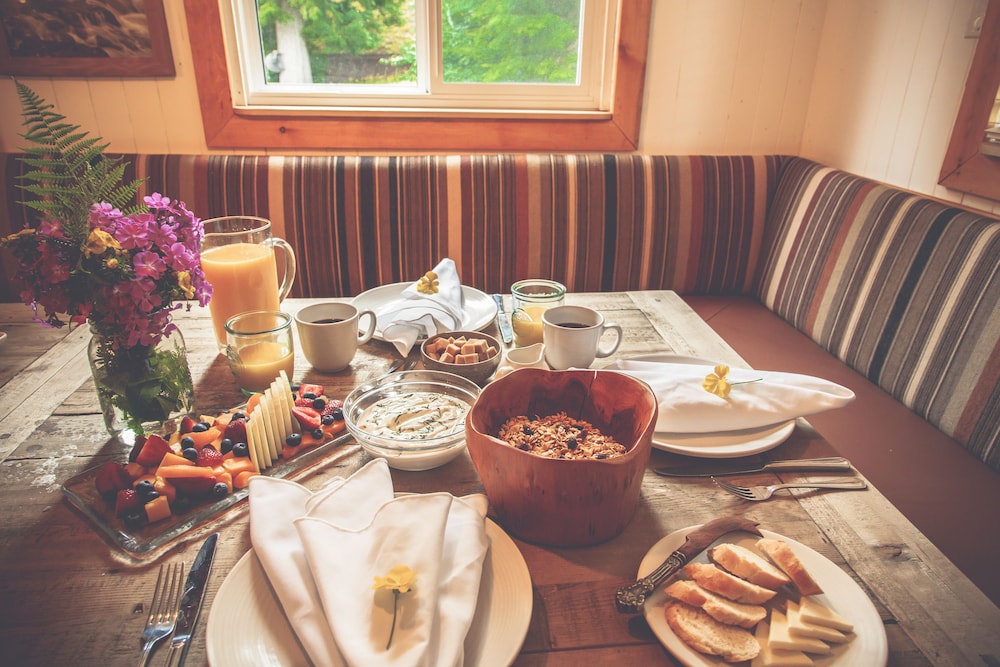 Skeena Spey Riverside Wilderness & Lodge - Image 4