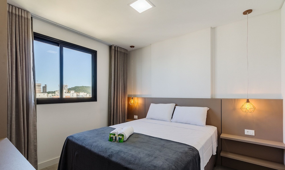 MHF II Apts Variados em Prédio com Vista para o Mar em Itapema