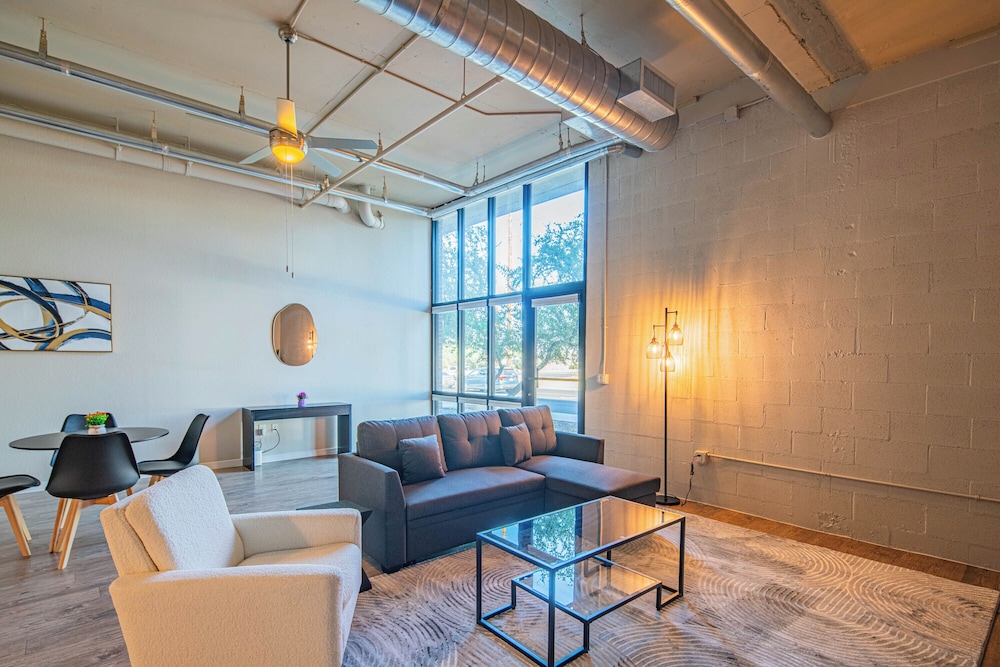 ROVE LIVING/KL - The Fredrick Tempe