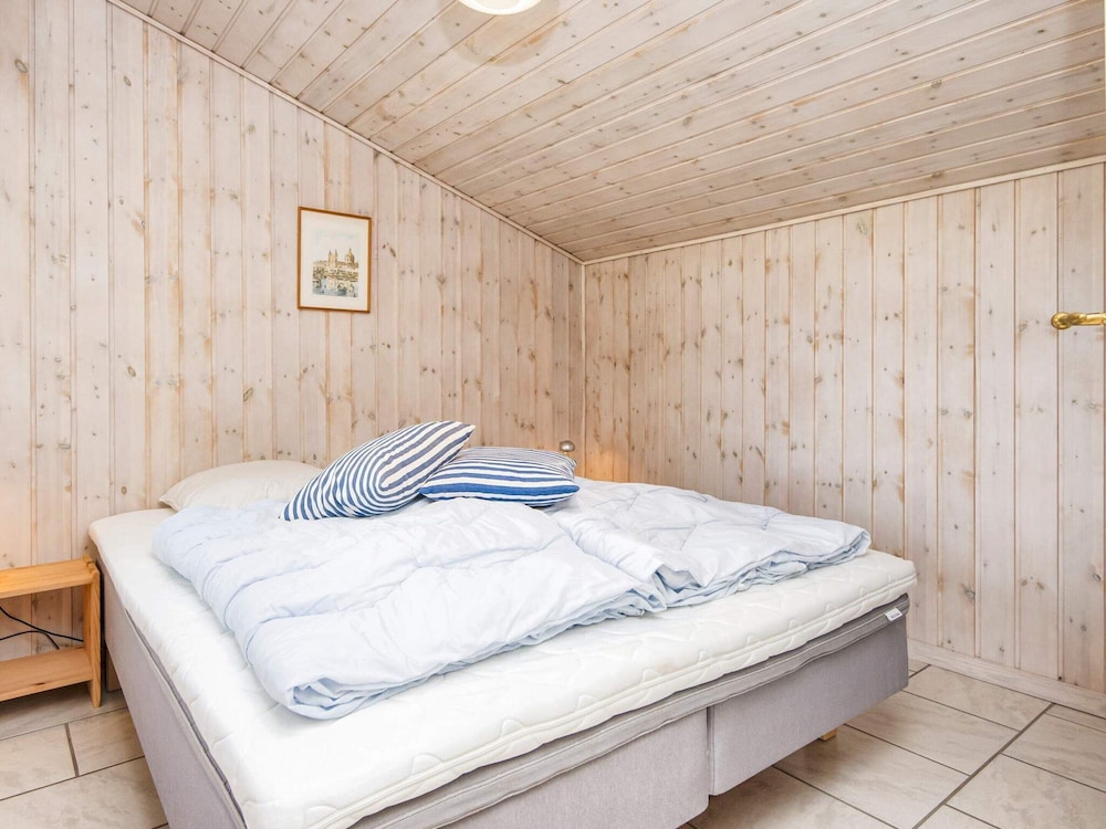 8 Person Holiday Home in Orsted-by Traum view 3