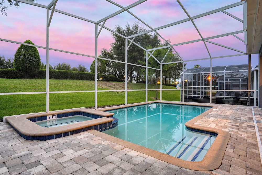 Stinger Luxe Retreat by Avantstay 8BR Luxury Villa Near Disney w/ Pool & Game Room
