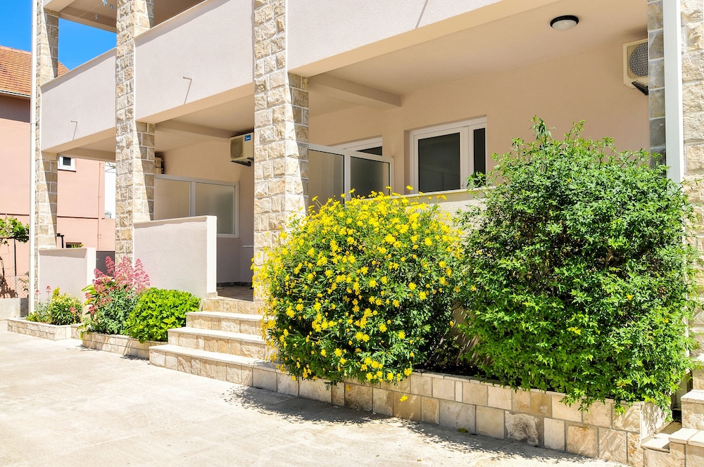 Apartments Samardzic